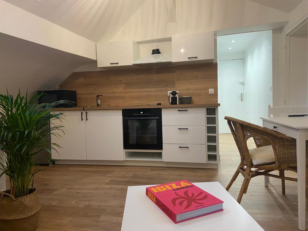 La Mansarde Lcd Pontoise Apartman Kültér fotó