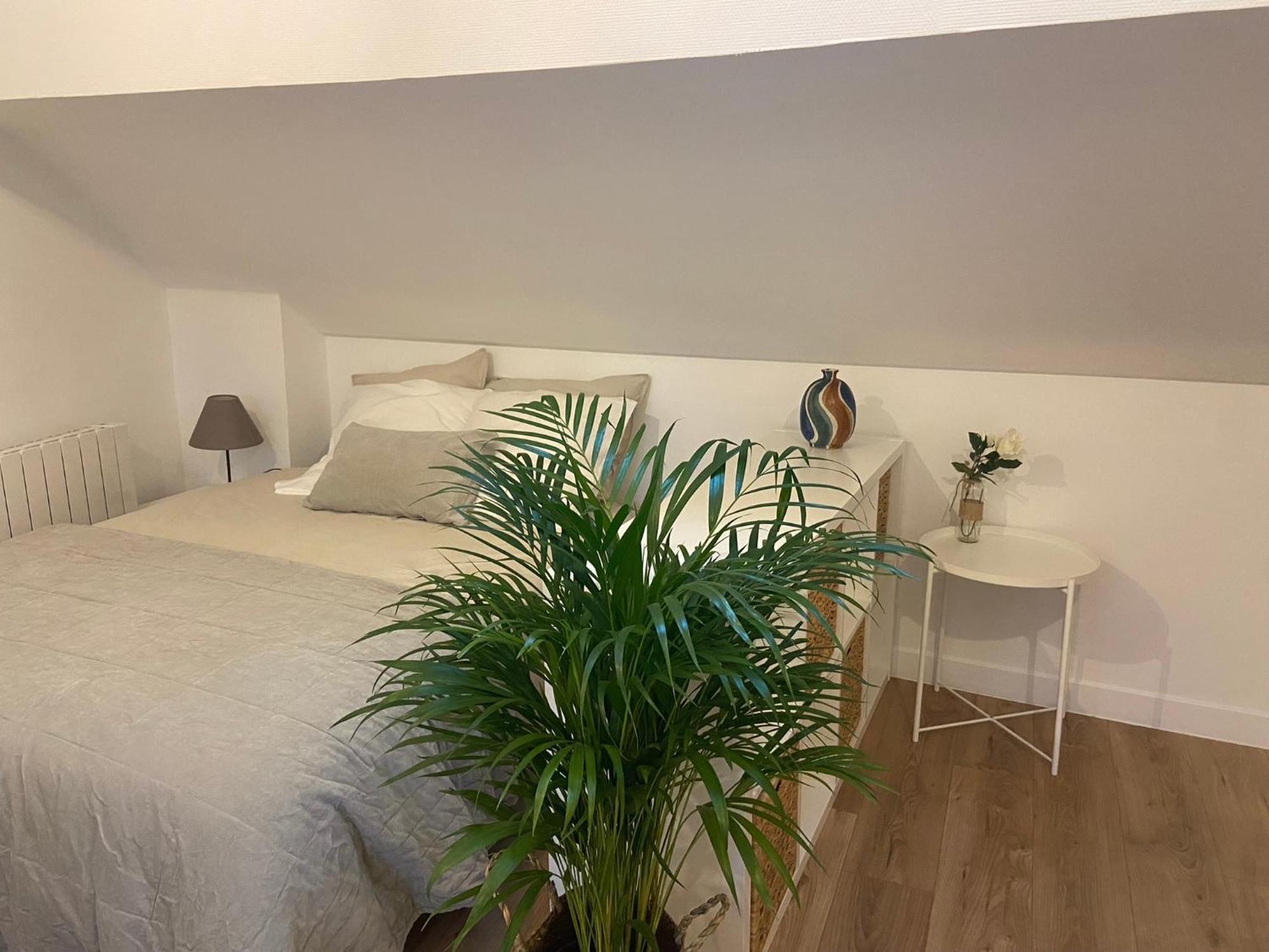 La Mansarde Lcd Pontoise Apartman Kültér fotó